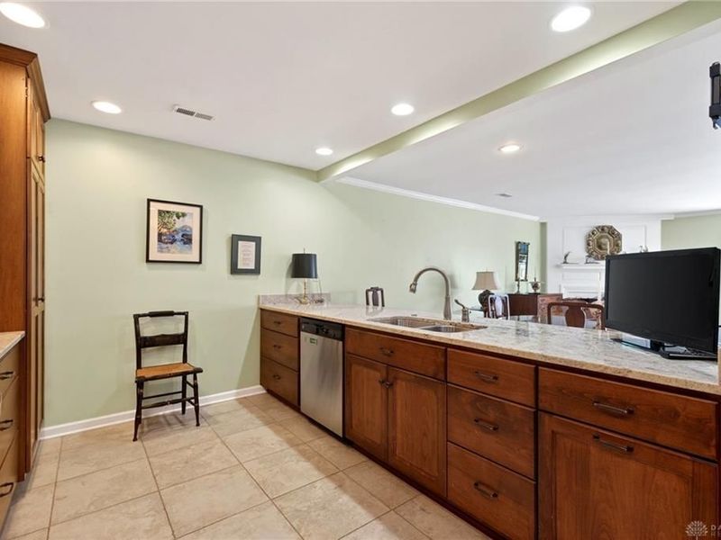 333 Oakwood Avenue, Unit 2B, Oakwood, OH 45409 Photo 6