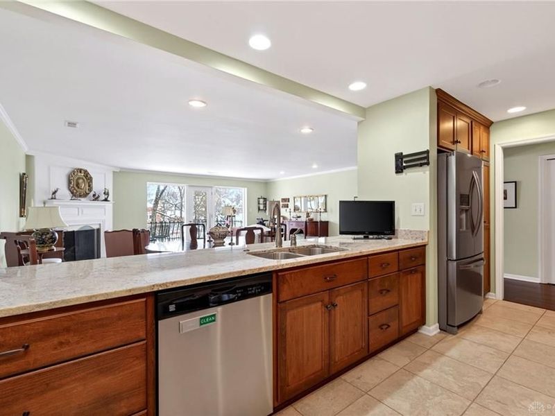 333 Oakwood Avenue, Unit 2B, Oakwood, OH 45409 Photo 8