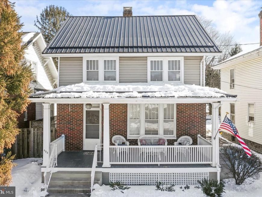 423 S Potomac Street, Waynesboro, PA 17268 Main Photo