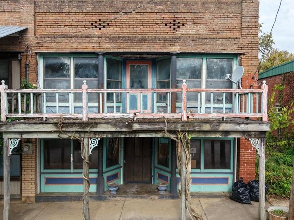 211 Oak Street, Leslie, AR 72645