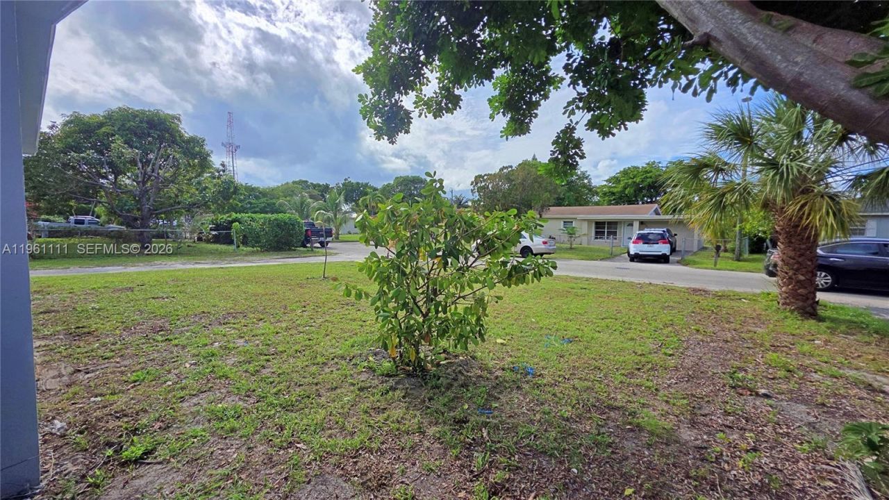 1700 N Cypress Rd, Pompano Beach, FL 33060 Photo