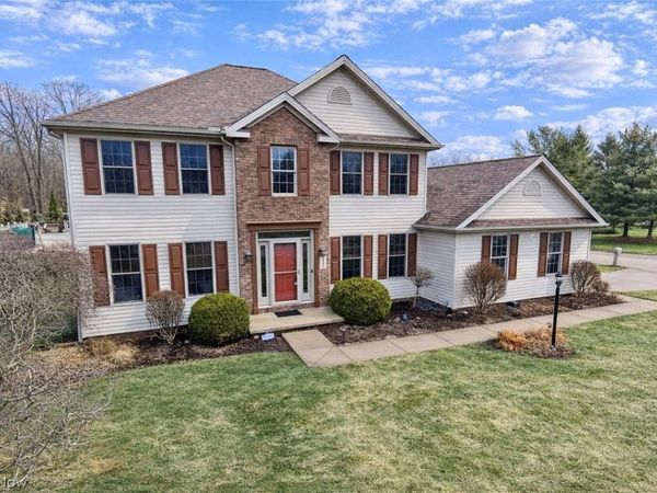 3495 Abington Court, Brunswick, OH 44212