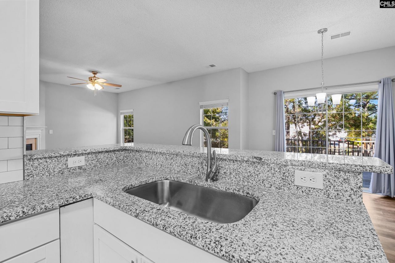 103 Crest Haven Dr  Photo 10