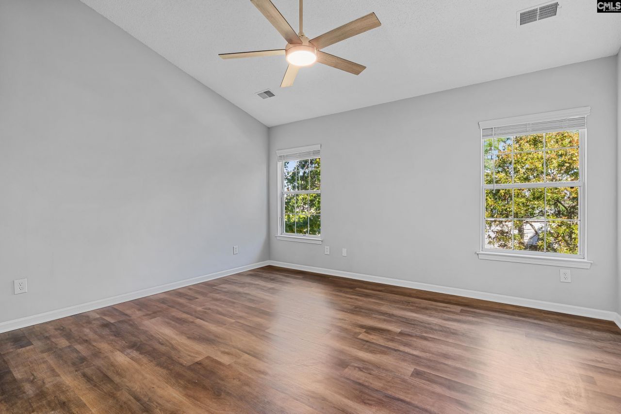 103 Crest Haven Dr  Photo 17