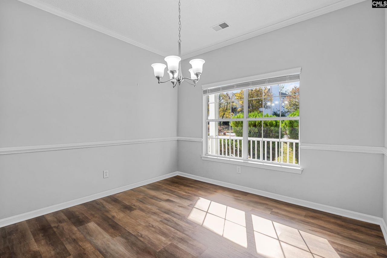 103 Crest Haven Dr  Photo 5