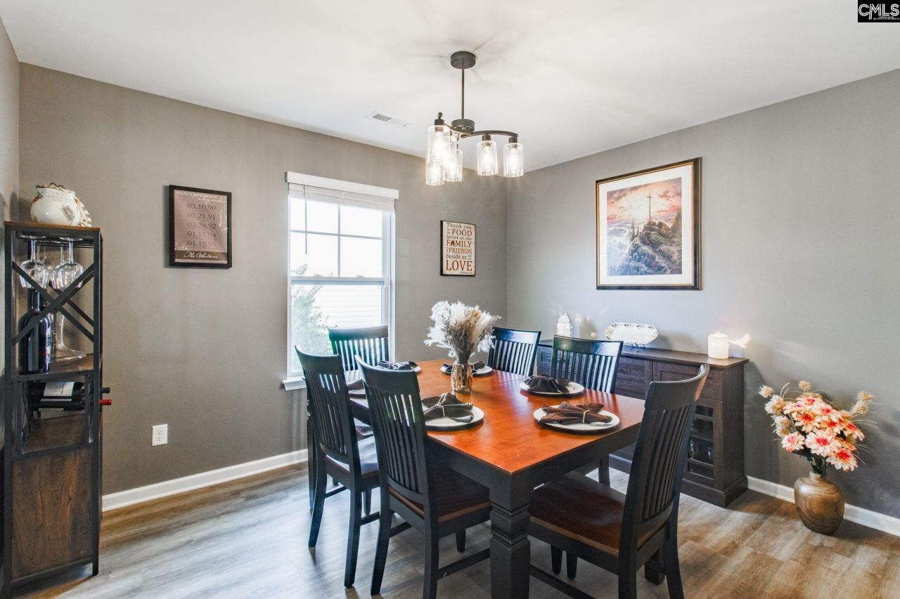 1009 Winter Way Photo 12