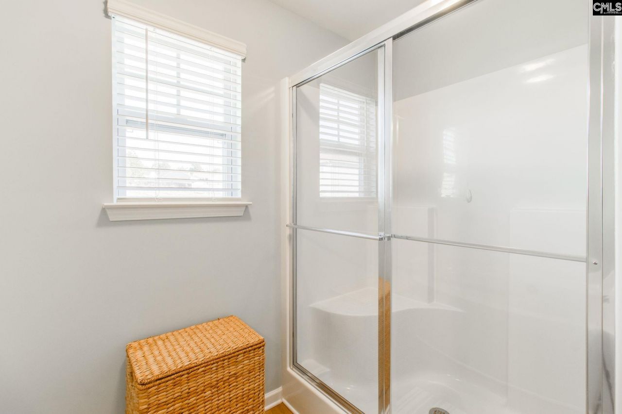 1009 Winter Way Photo 25