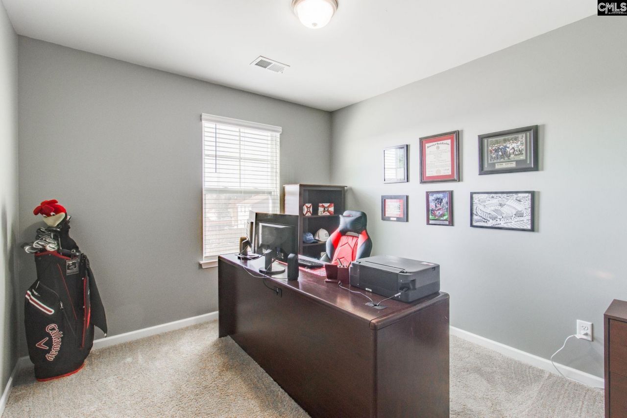 1009 Winter Way Photo 31