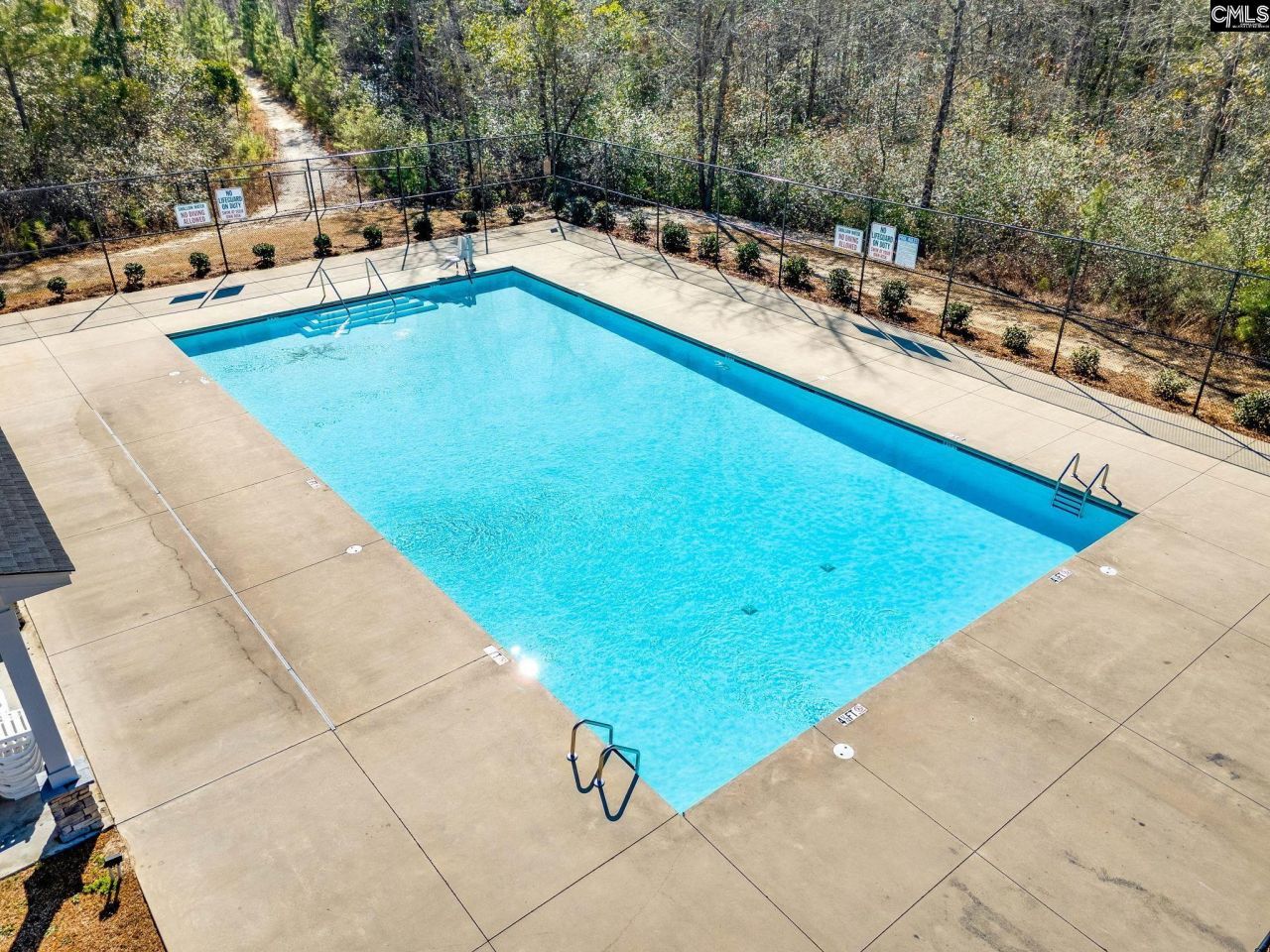 1009 Winter Way Photo 40