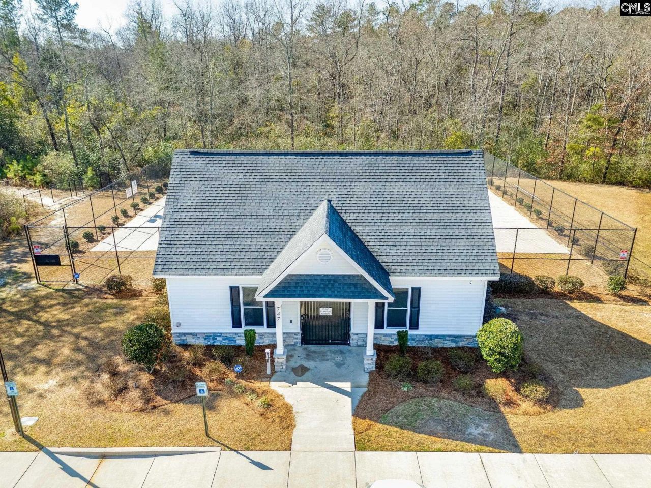 1009 Winter Way Photo 44