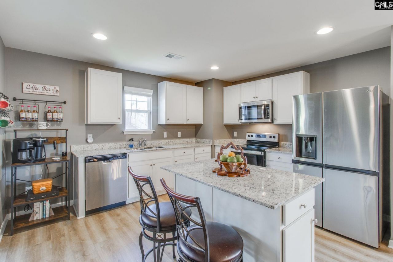 1009 Winter Way Photo 8