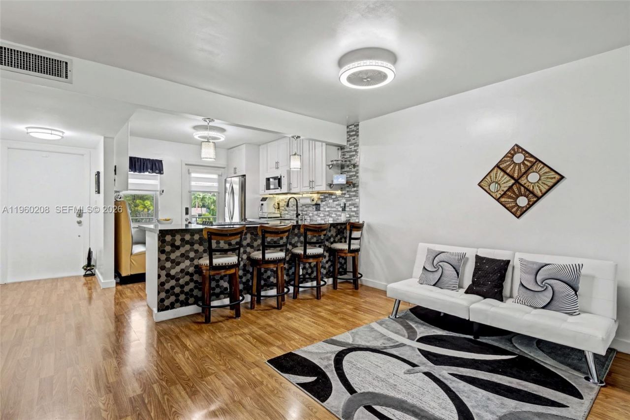 5100 Washington St, Unit 207, Hollywood, FL 33021 Photo