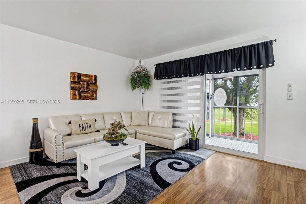 5100 Washington St, Unit 207, Hollywood, FL 33021 Photo