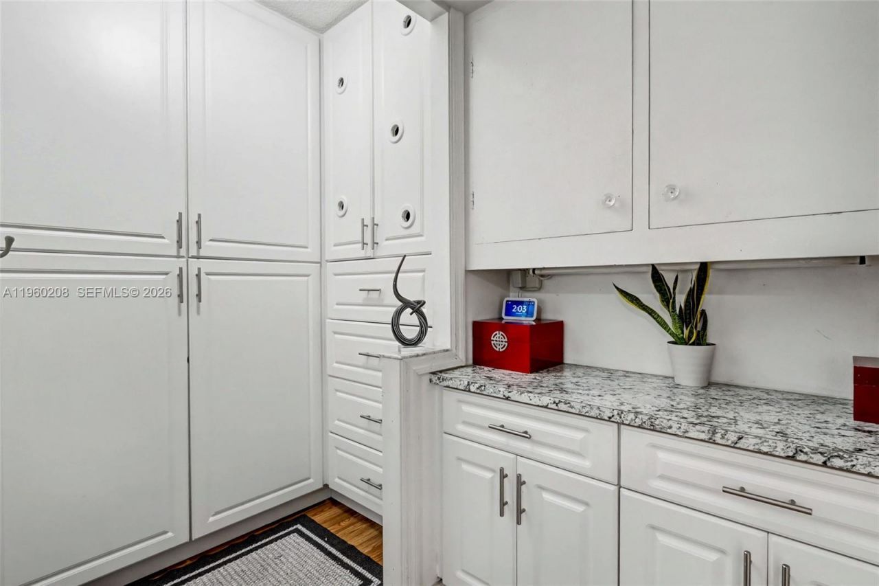 5100 Washington St, Unit 207, Hollywood, FL 33021 Photo