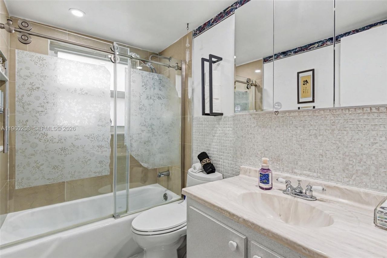 5100 Washington St, Unit 207, Hollywood, FL 33021 Photo