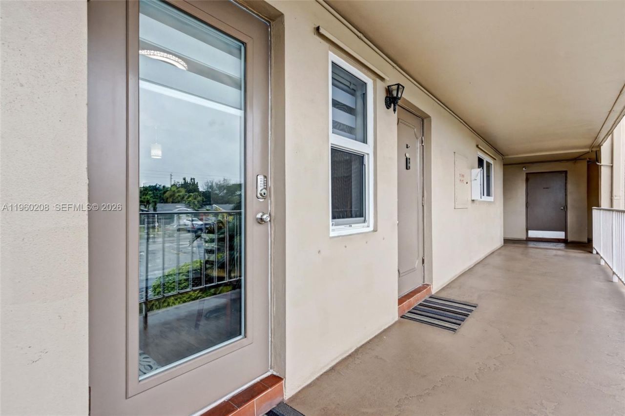 5100 Washington St, Unit 207, Hollywood, FL 33021 Photo