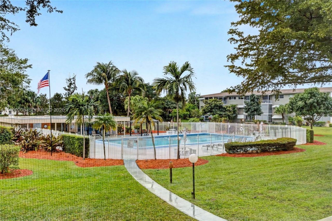 5100 Washington St, Unit 207, Hollywood, FL 33021 Photo