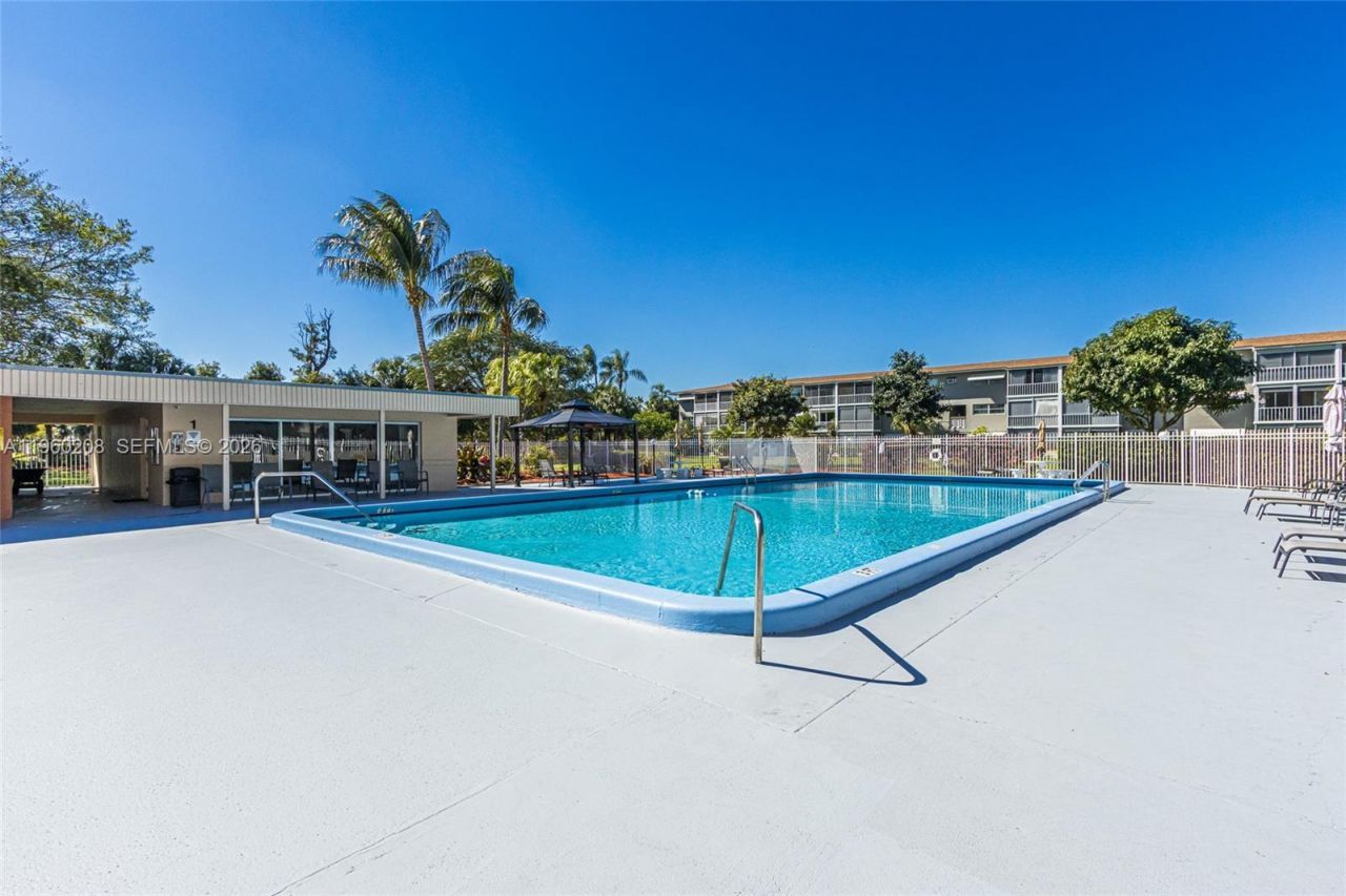 5100 Washington St, Unit 207, Hollywood, FL 33021 Photo