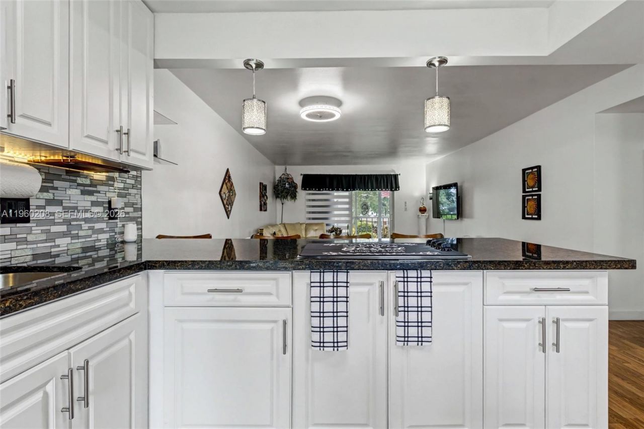 5100 Washington St, Unit 207, Hollywood, FL 33021 Photo