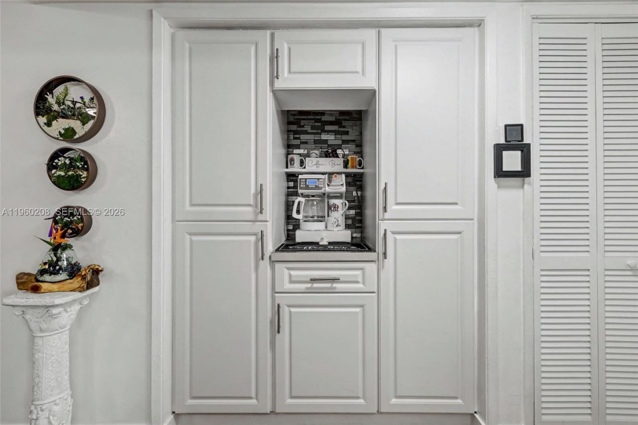 5100 Washington St, Unit 207, Hollywood, FL 33021 Photo