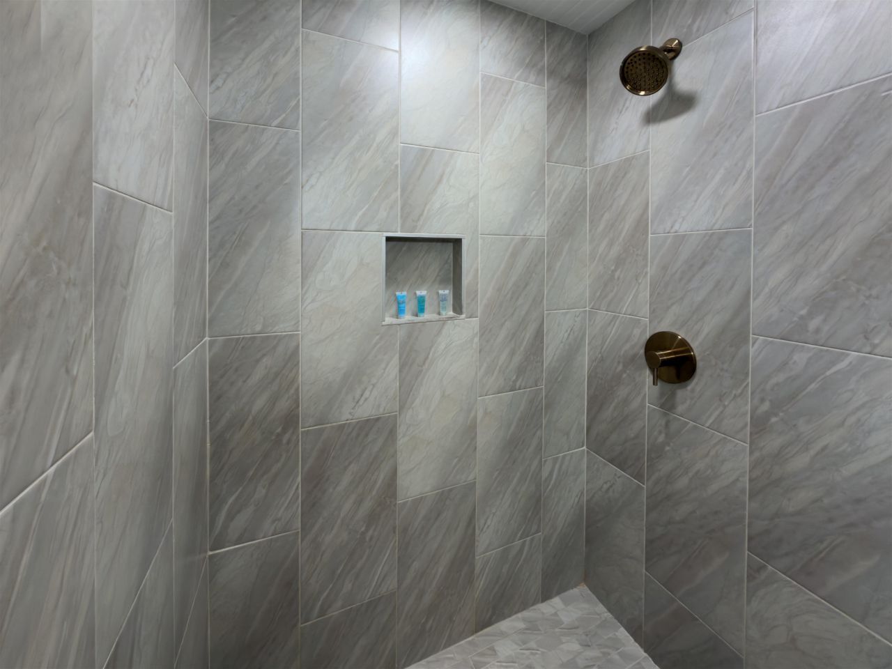 627 N Waccamaw Dr. Photo 6