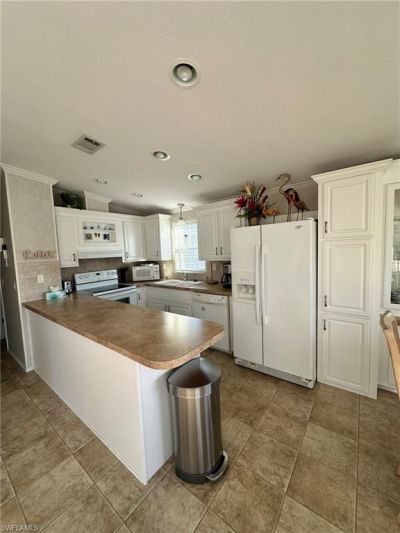 1197 Diamond Lake Cir, Naples, FL 34114 Photo