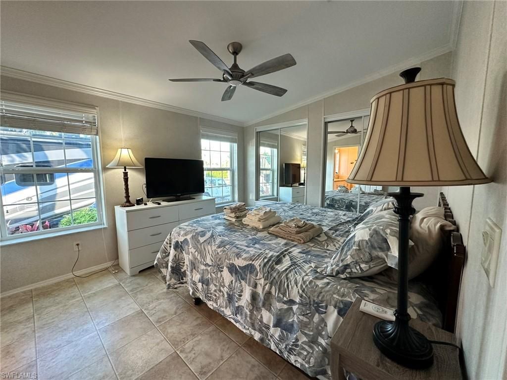 1197 Diamond Lake Cir, Naples, FL 34114 Photo