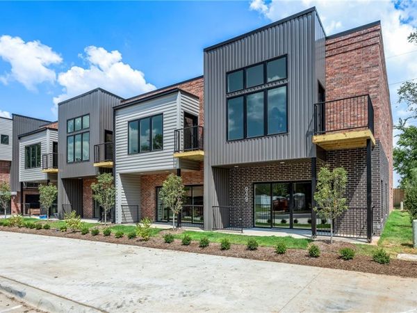 949 SE 10th Street, Bentonville, AR 72712