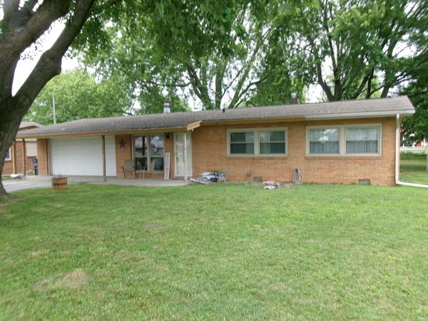 1228 MEADOWBROOK Drive, Kokomo, IN 46902