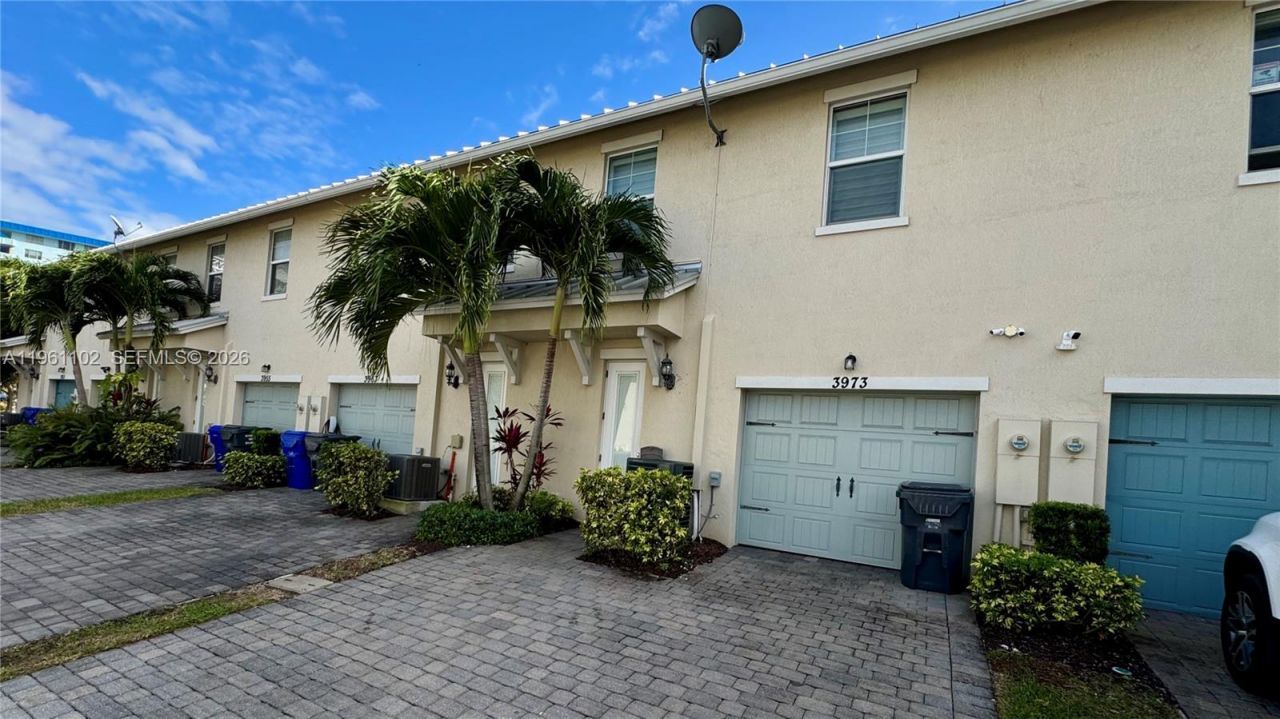 3973 Poinciana Ln , Hollywood, FL 33021 Photo