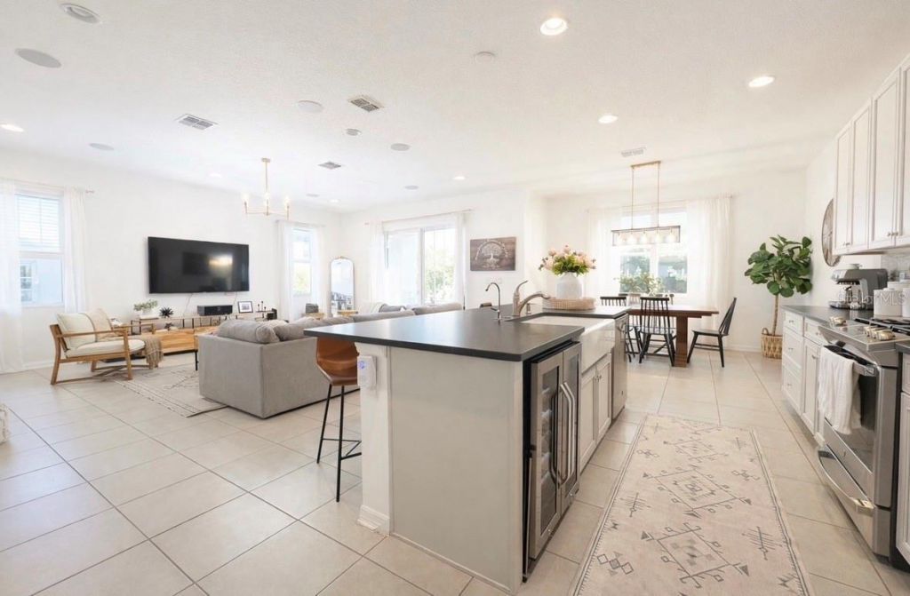 8205 Bayliss Court, Orlando, FL 32825 Photo