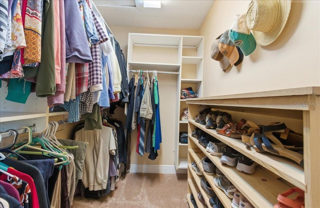 8215 Country Oaks Court, Sarasota, FL 34243 Photo