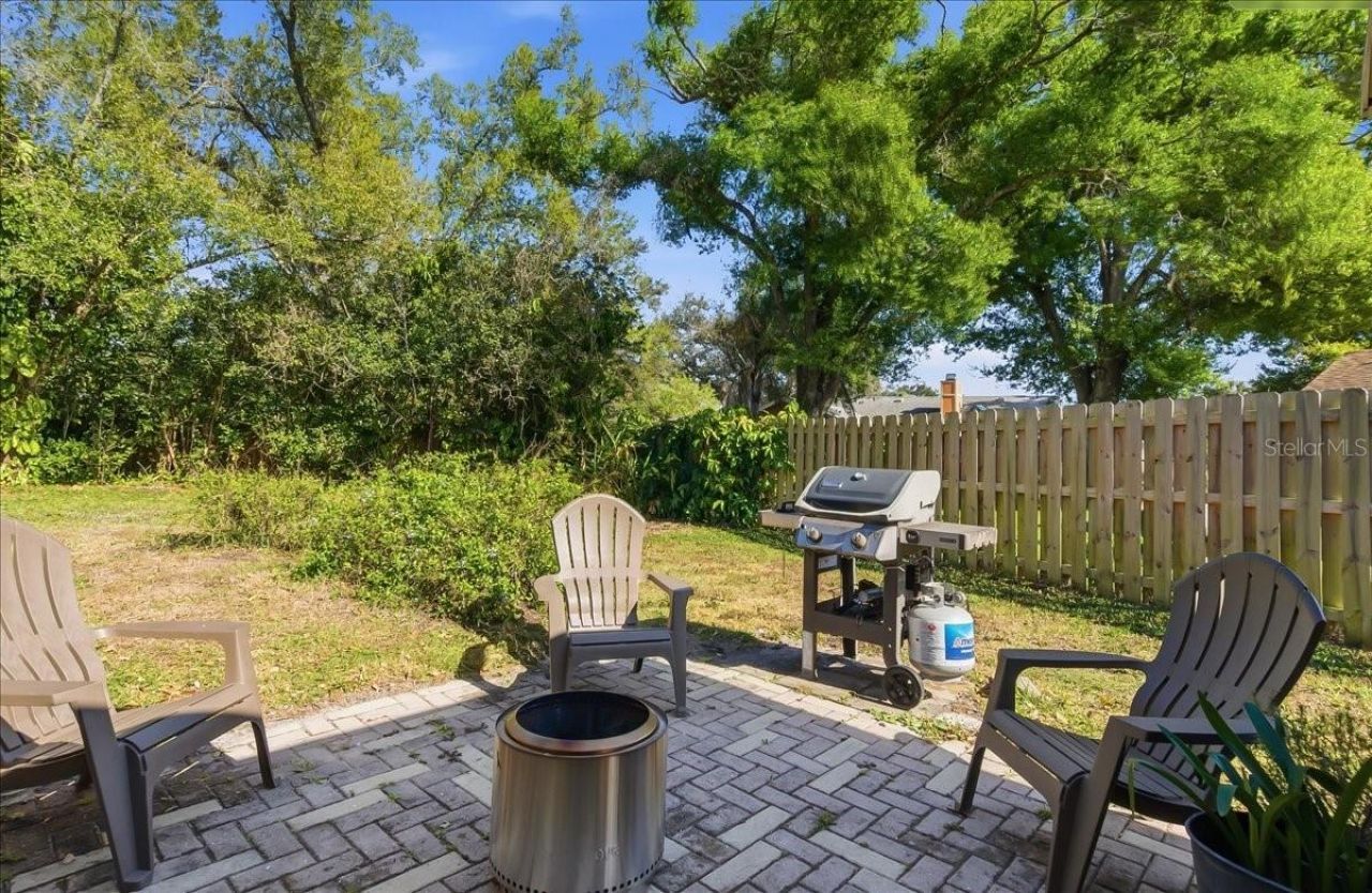 8215 Country Oaks Court, Sarasota, FL 34243 Photo