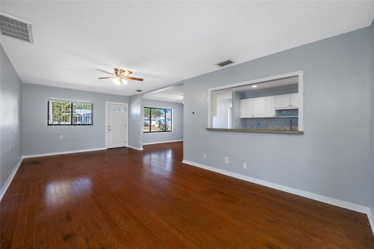 218 80th Avenue N, Saint Petersburg, FL 33702 Photo