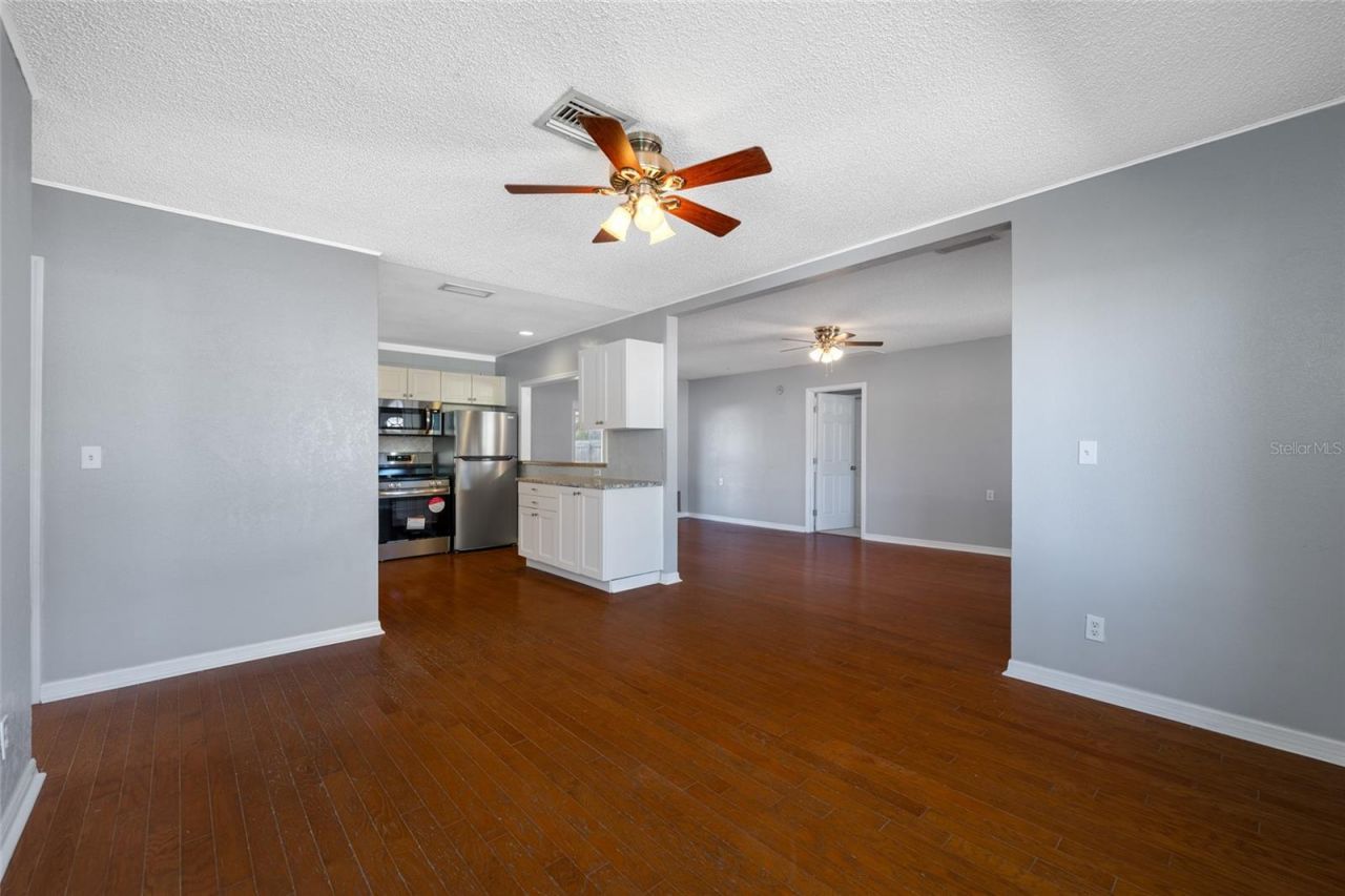 218 80th Avenue N, Saint Petersburg, FL 33702 Photo