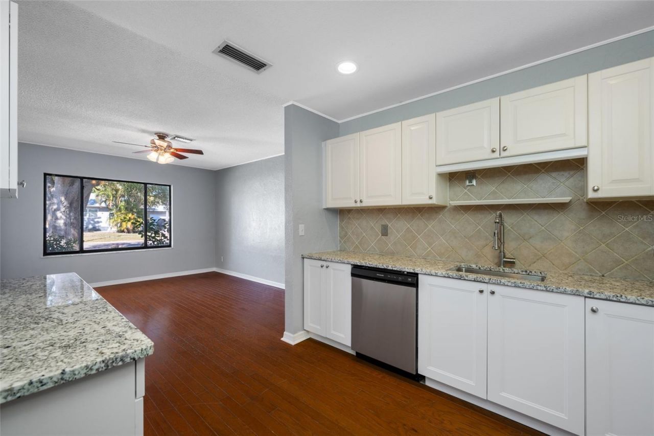 218 80th Avenue N, Saint Petersburg, FL 33702 Photo