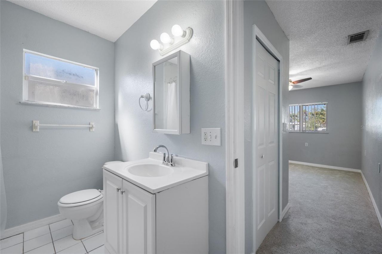 218 80th Avenue N, Saint Petersburg, FL 33702 Photo