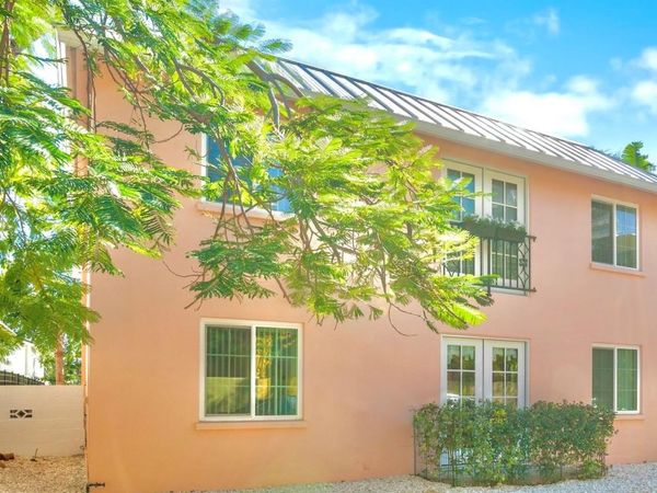 1516 OAK STREET, SARASOTA, FL 34236