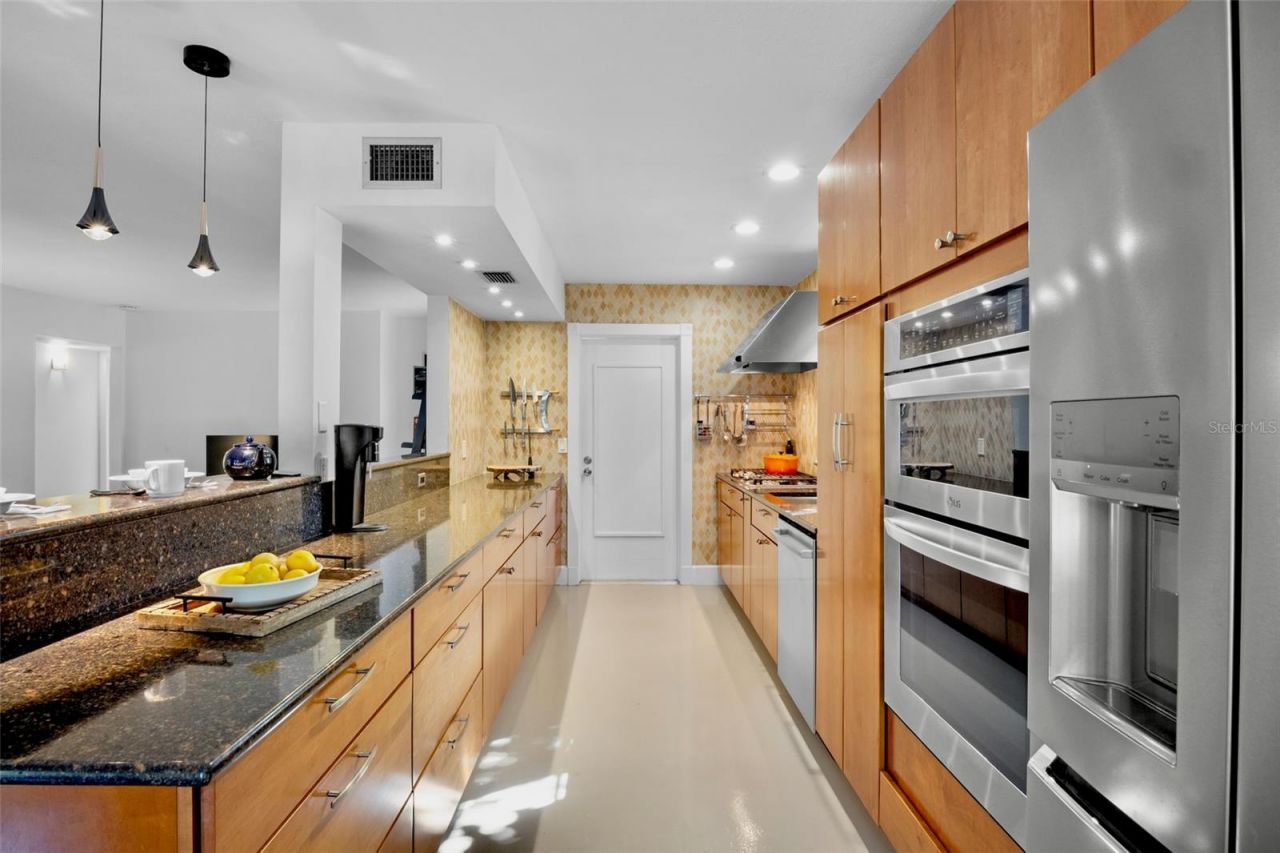 1516 Oak Street, Sarasota, FL 34236 Photo