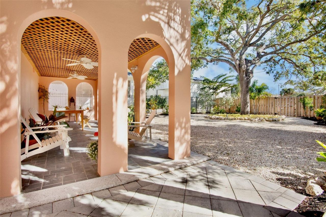 1516 Oak Street, Sarasota, FL 34236 Photo