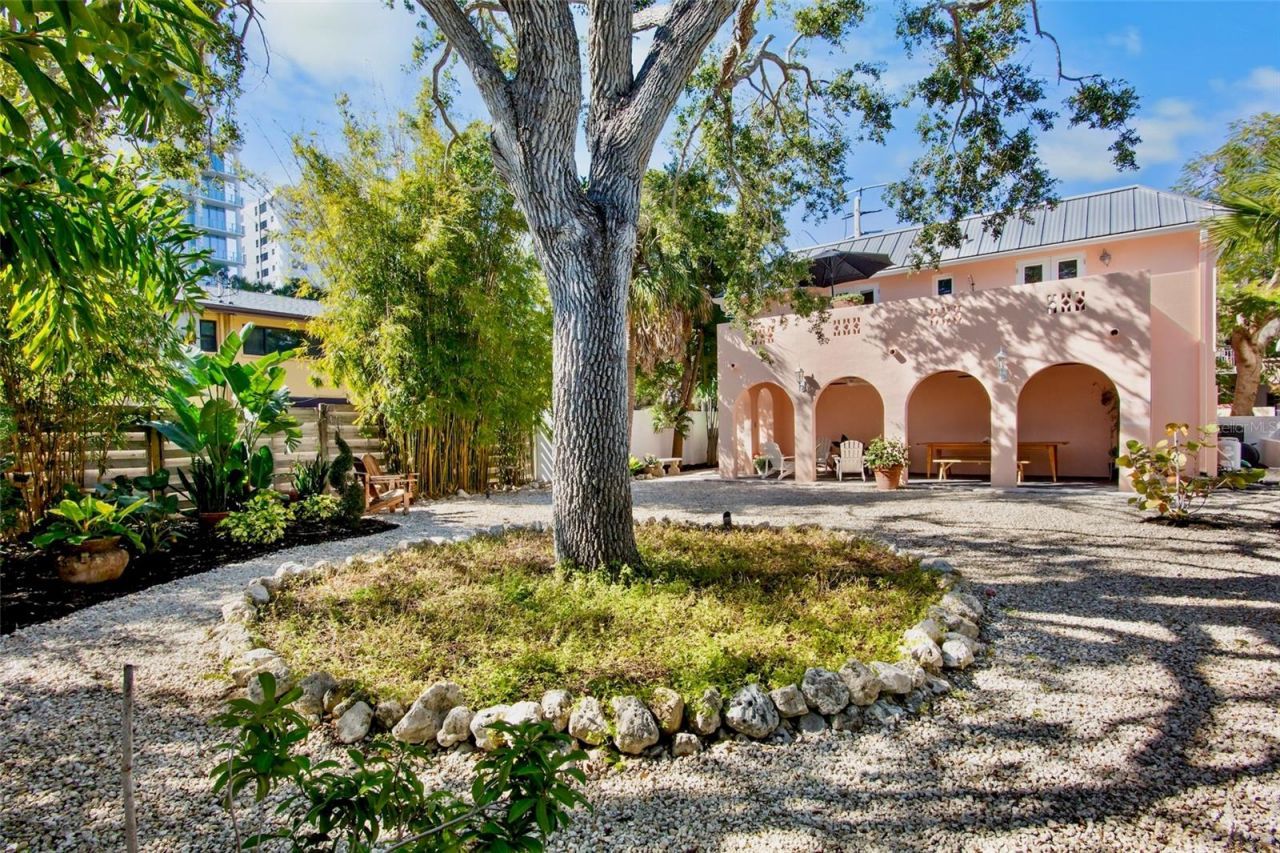 1516 Oak Street, Sarasota, FL 34236 Photo