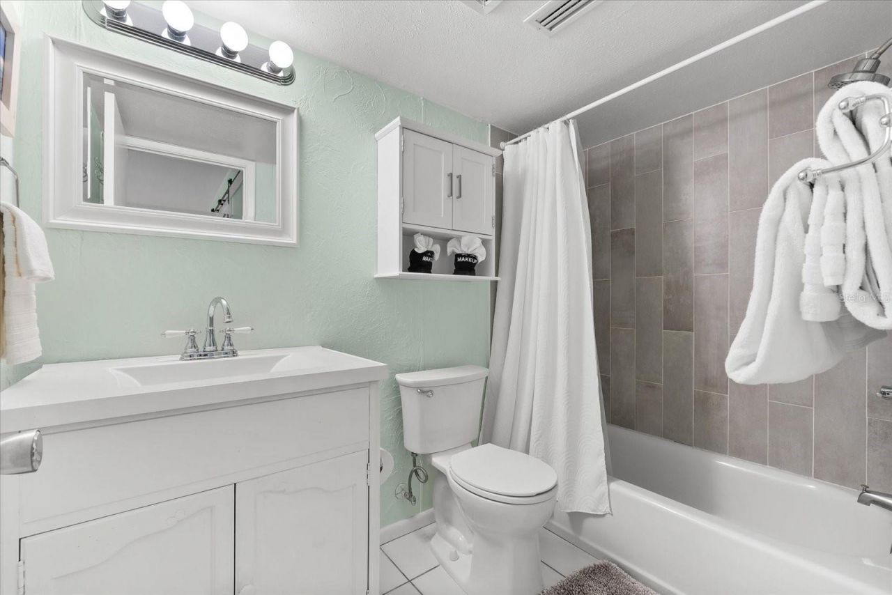 5955 Midnight Pass Road, Unit 4E, Sarasota, FL 34242 Photo