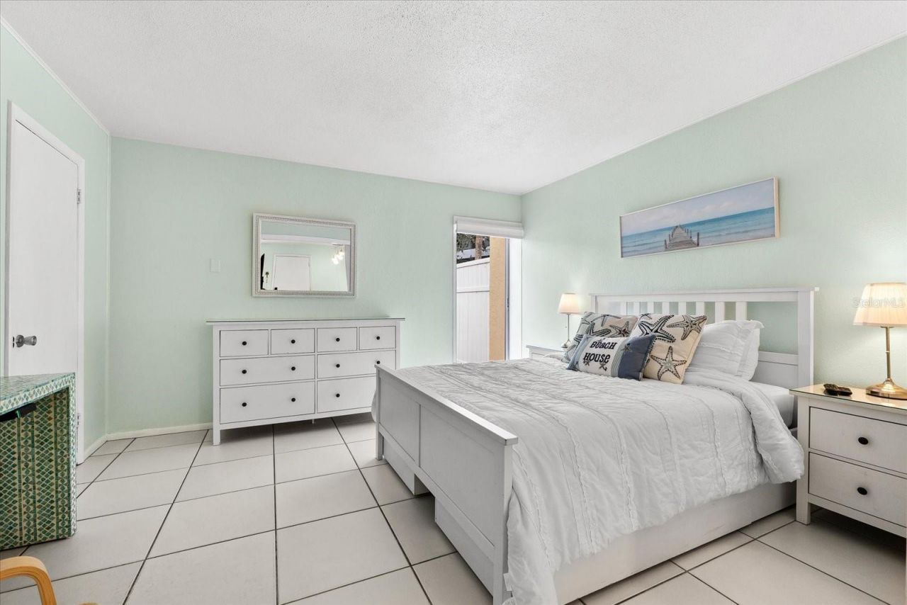 5955 Midnight Pass Road, Unit 4E, Sarasota, FL 34242 Photo