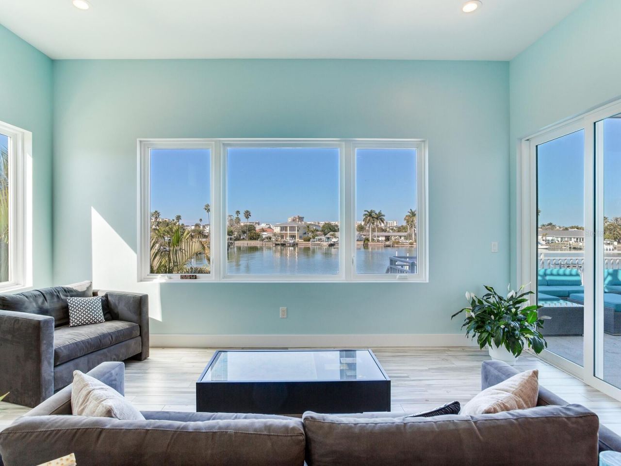 208 171st Avenue E, North Redington Beach, FL 33708 Photo