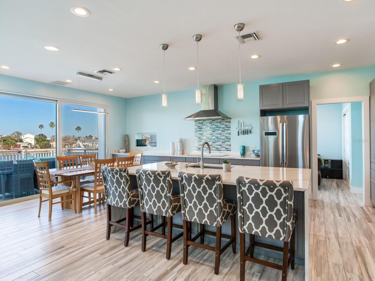 208 171st Avenue E, North Redington Beach, FL 33708 Photo