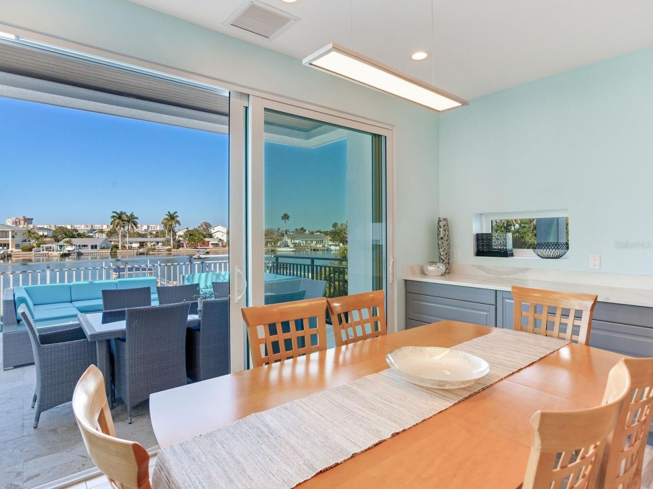 208 171st Avenue E, North Redington Beach, FL 33708 Photo