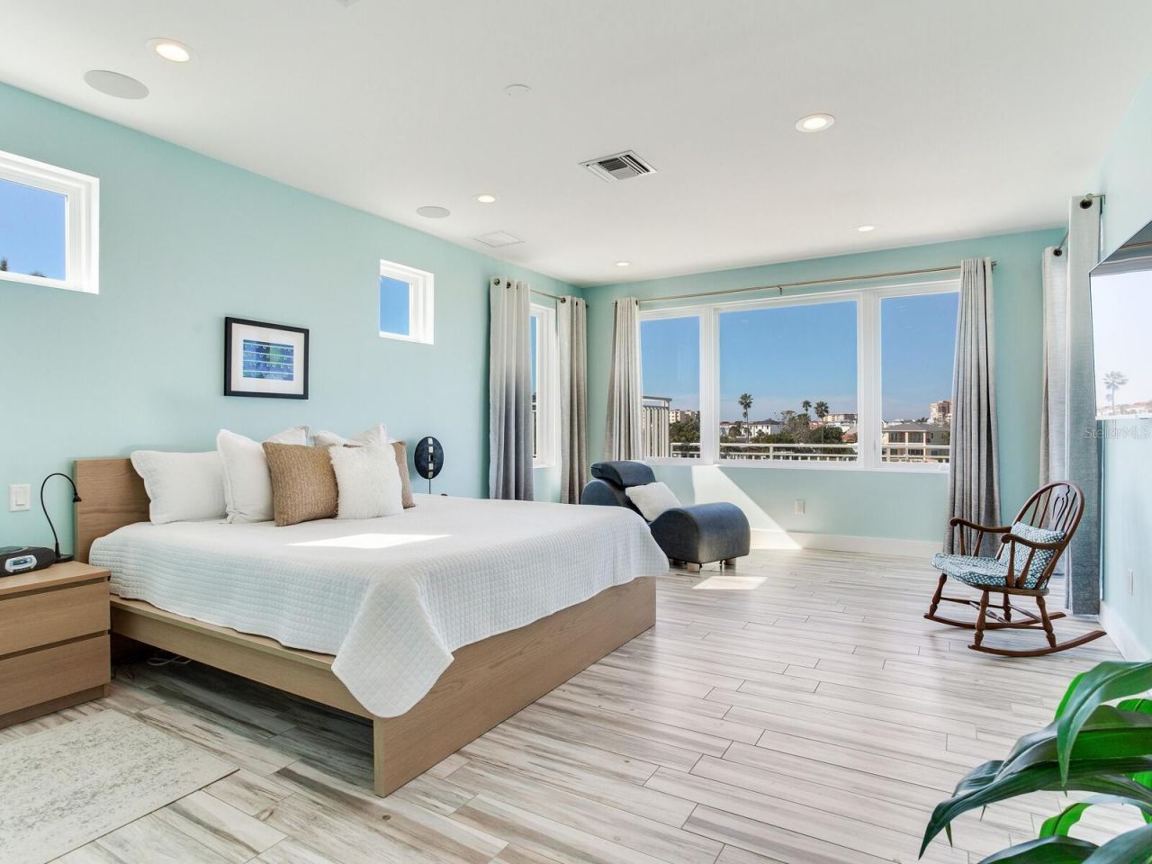 208 171st Avenue E, North Redington Beach, FL 33708 Photo