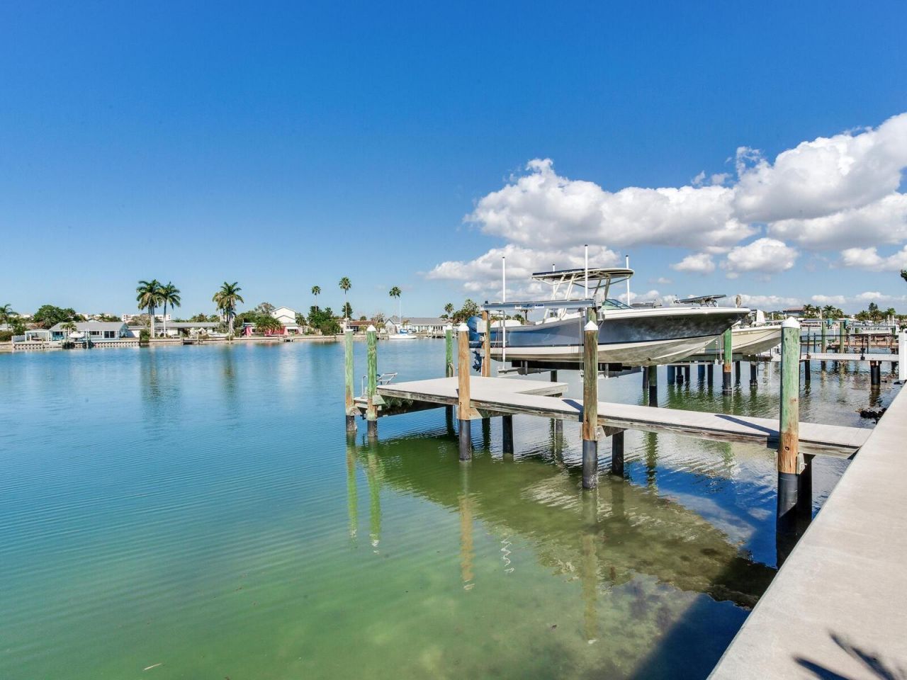 208 171st Avenue E, North Redington Beach, FL 33708 Photo