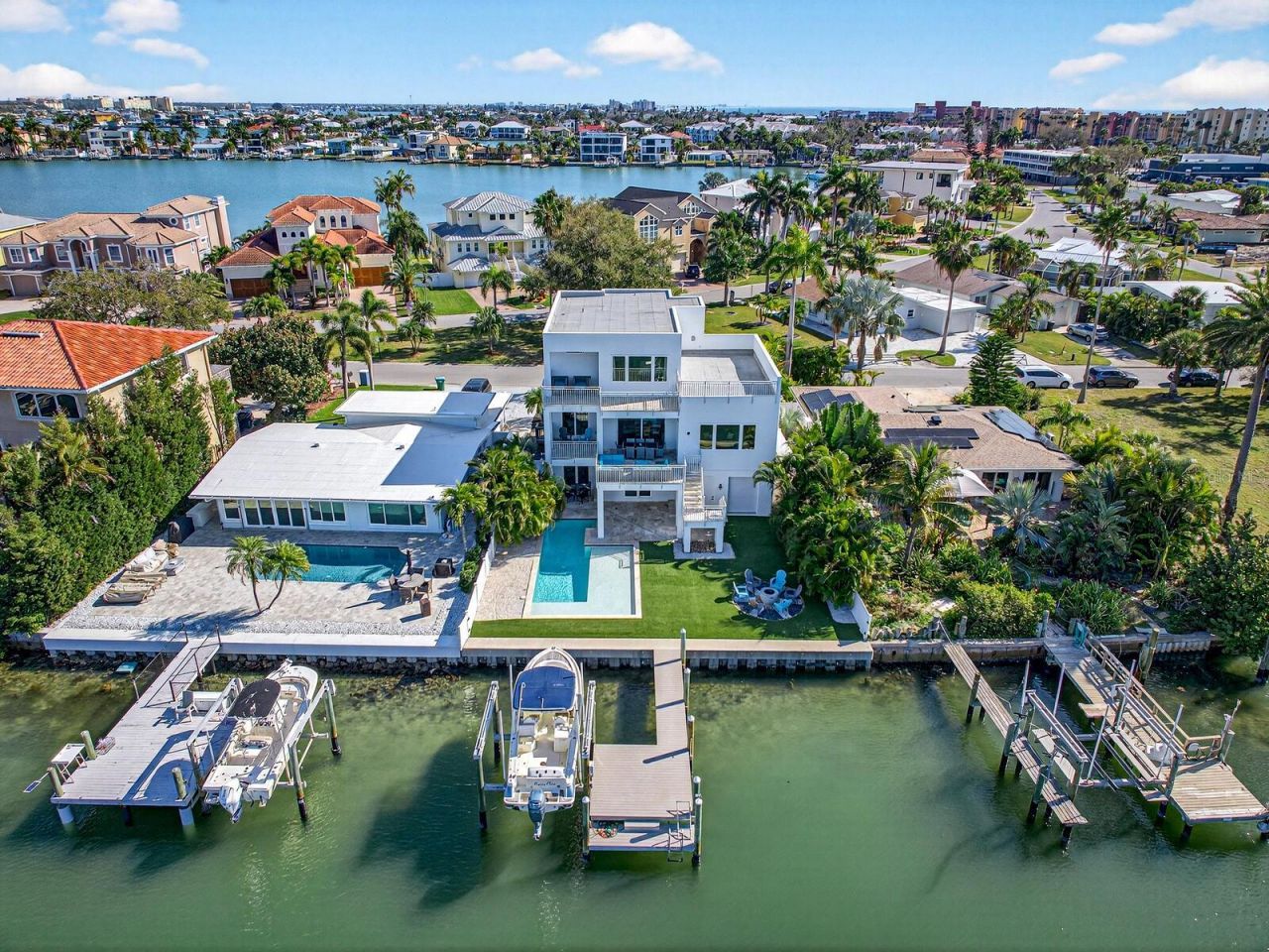 208 171st Avenue E, North Redington Beach, FL 33708 Photo