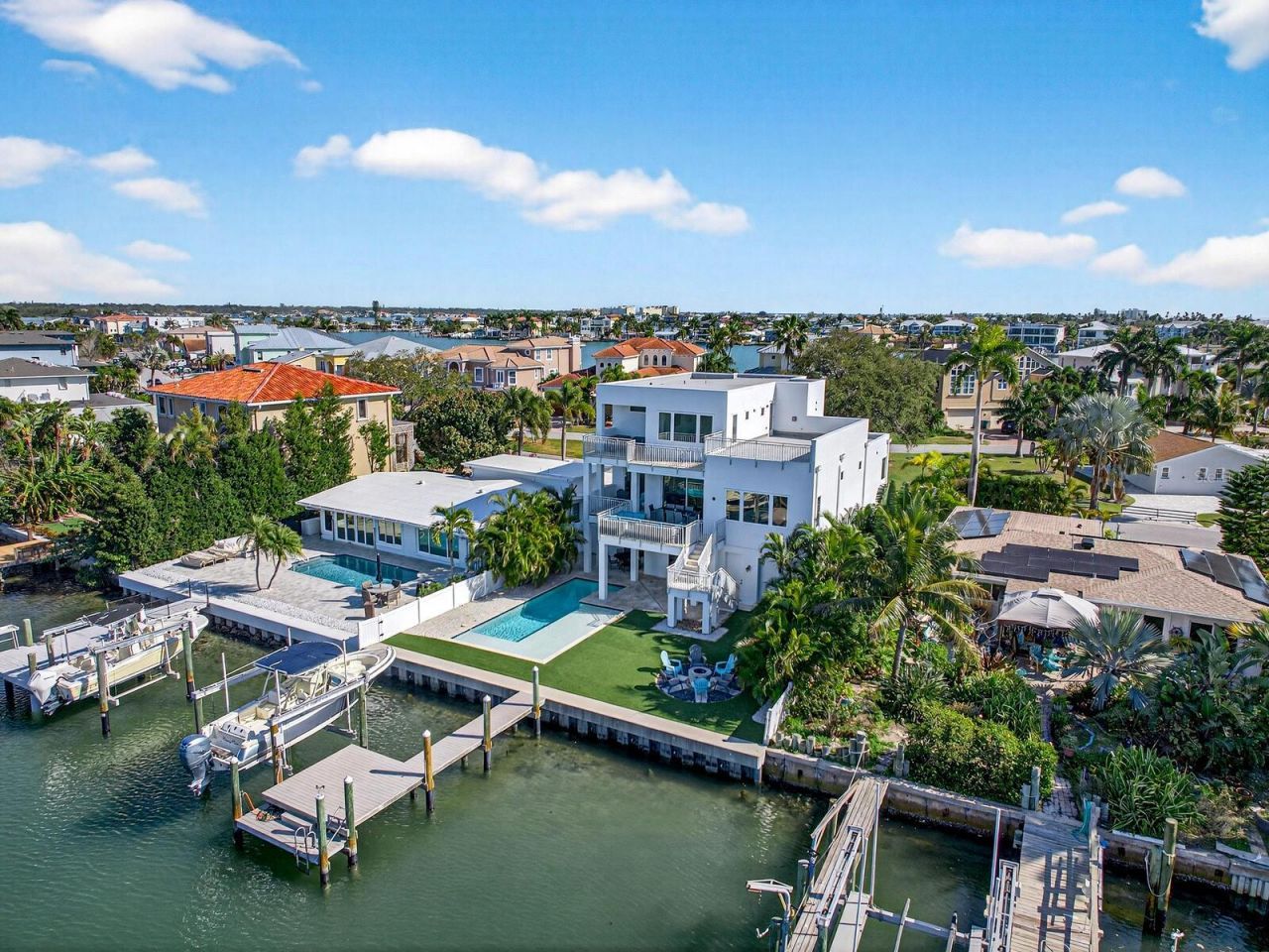 208 171st Avenue E, North Redington Beach, FL 33708 Photo